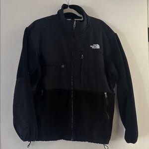 The North Face Men's Black Performance Jacket